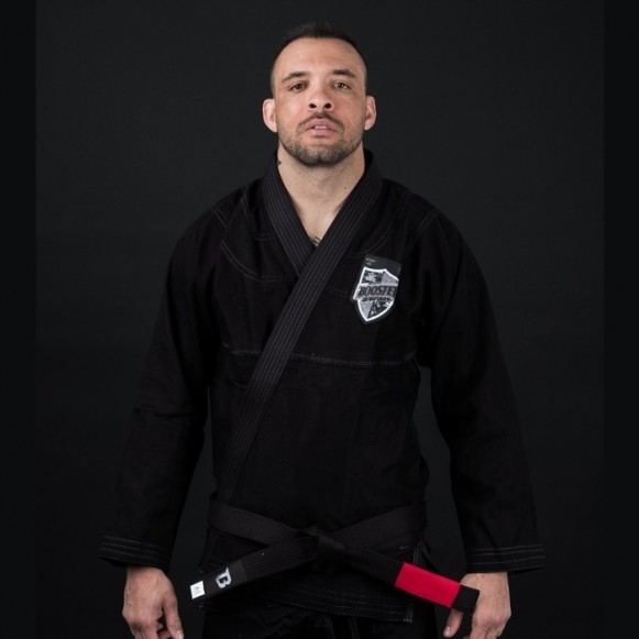 https://www.booster.be/pub/media/catalog/product/b/j/bjj_shield_black_3.jpg