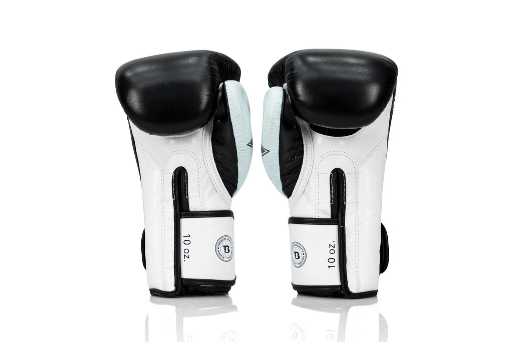 https://www.booster.be/pub/media/catalog/product/b/l/black_white_4.jpg
