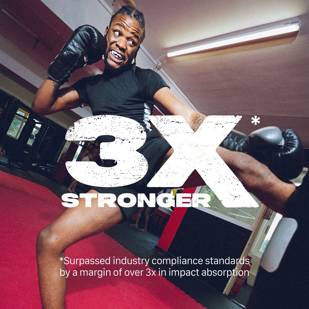 https://www.booster.be/pub/media/catalog/product/u/f/ufc_bronze_black_pack_side.jpg