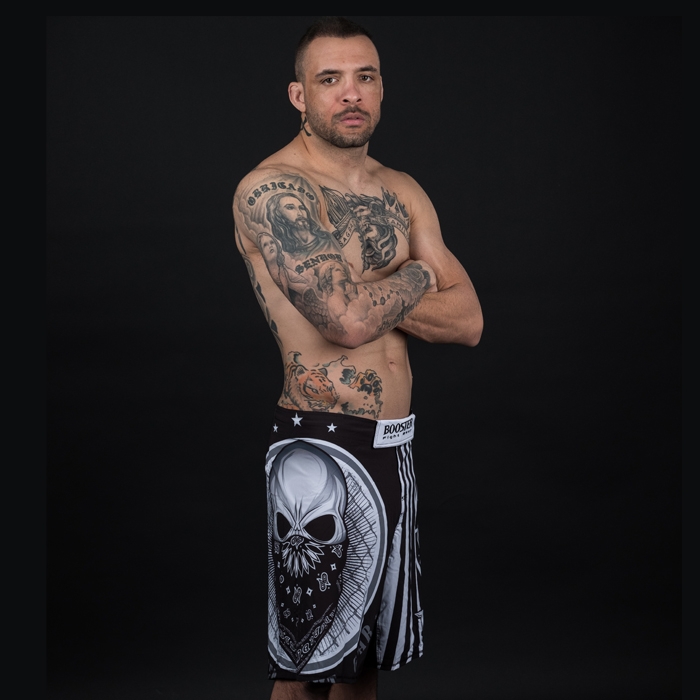 MMA PRO 22 SKULL